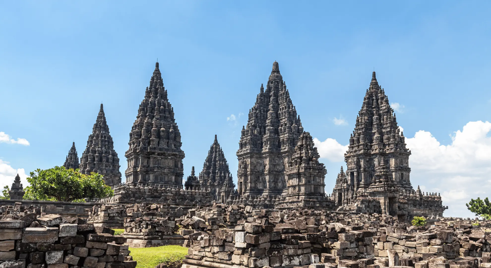 Yogyakarta: Sunrise Borobudur & Prambanan Tour